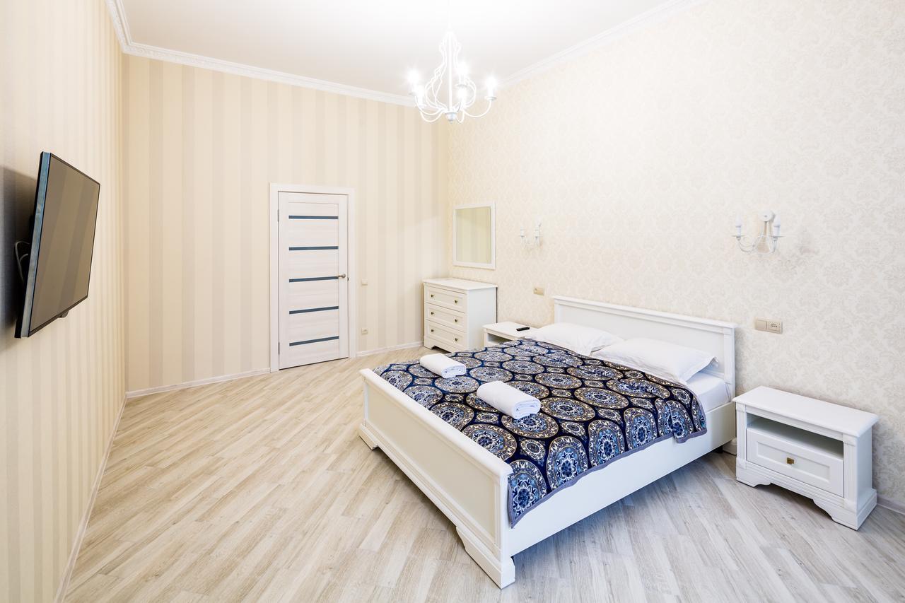 לבוב Leogrand Vip Apartments On Udatnogo 4 מראה חיצוני תמונה