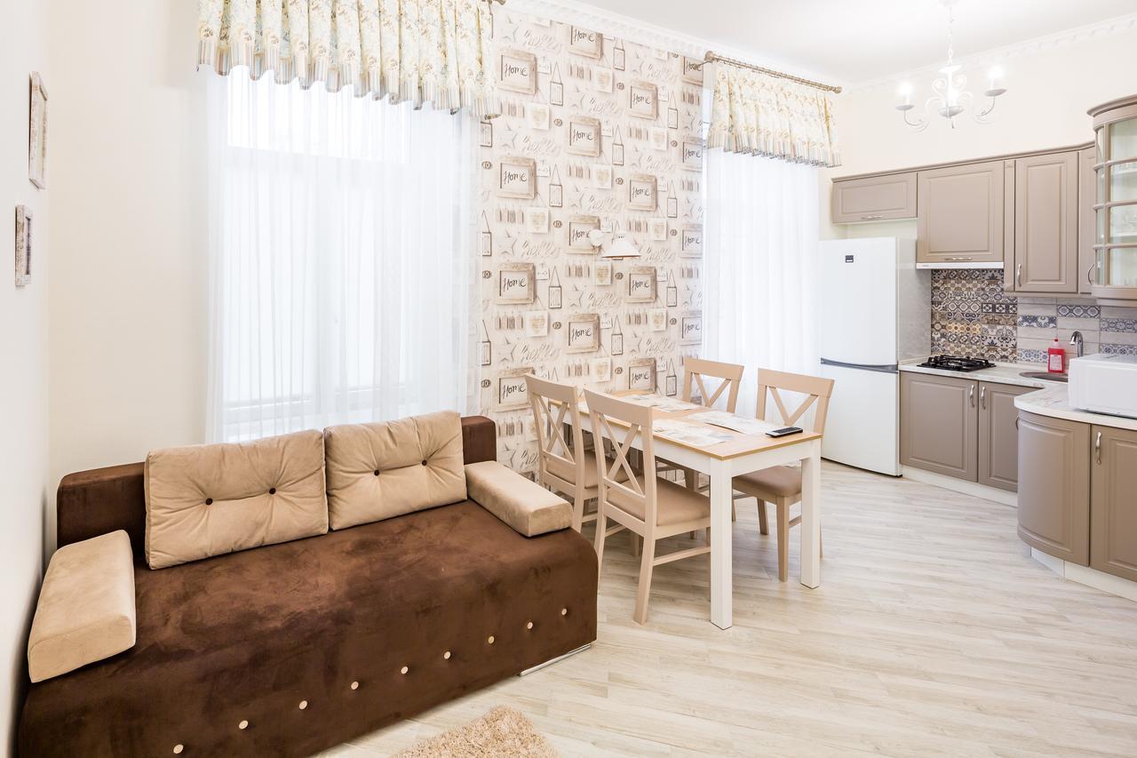 לבוב Leogrand Vip Apartments On Udatnogo 4 מראה חיצוני תמונה